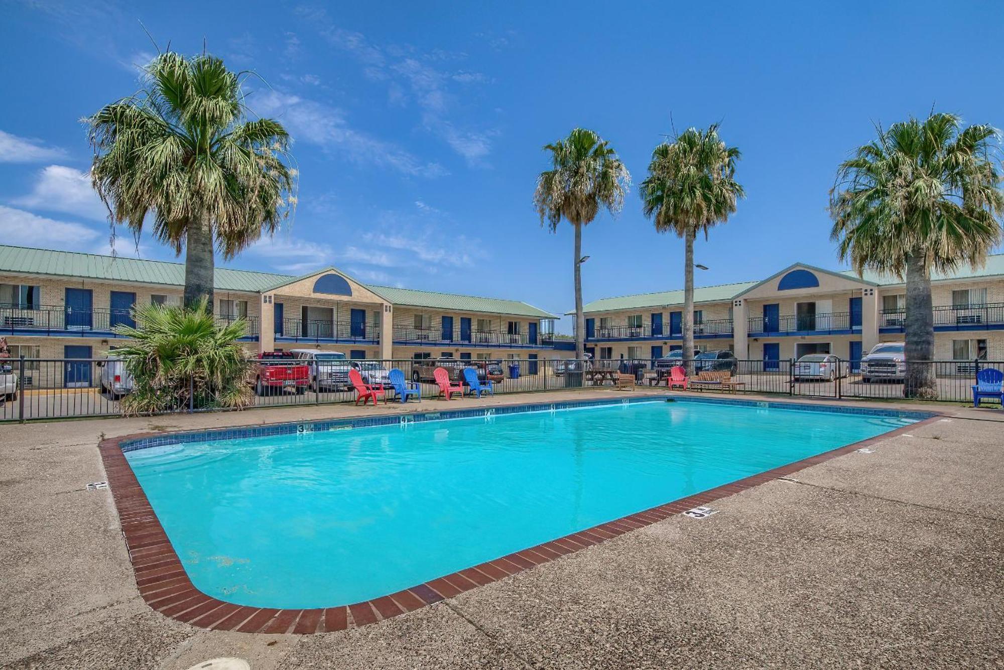 Welcome Inn Eagle Pass Exterior photo